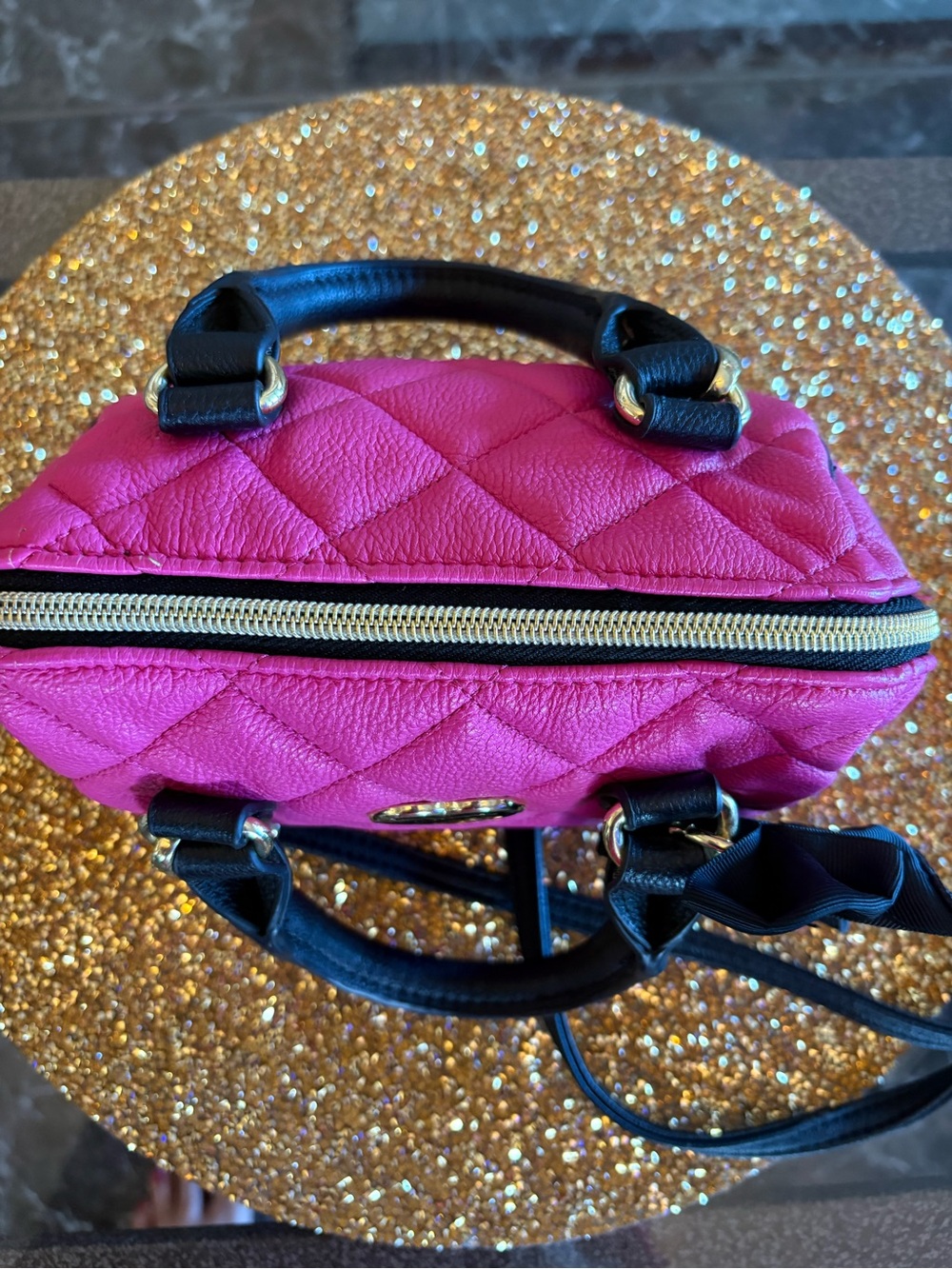 Betsey Johnson NWOT Hot Pink Quilted Mini Satchel Crossbody with Black Bow. - Picture 8 of 9